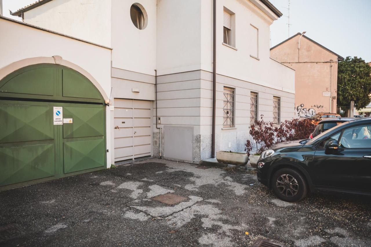 Appartement Grey House Pavia Con Box Privato Extérieur photo