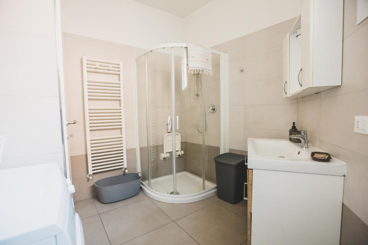 Appartement Grey House Pavia Con Box Privato Extérieur photo